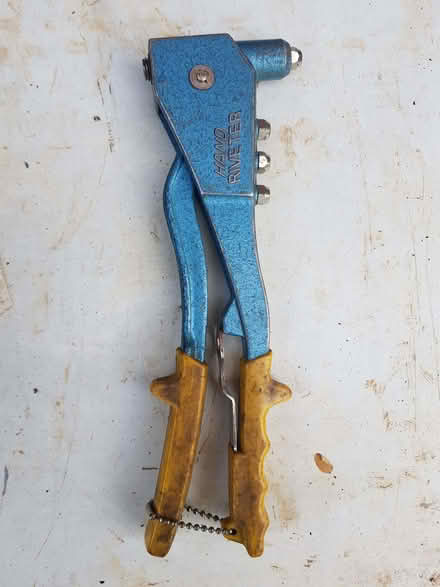 Photo of free Pop rivet gun (Bear Flat BA2) #1