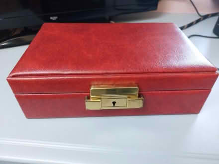 Photo of free Vintage jewellery box with keys (Wrose BD2) #1