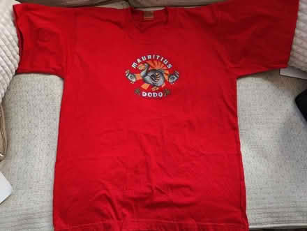 Photo of free T-shirt Dodo Mauritius (Bedford) #2