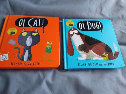 Photo of free Oi cat and oi dog books (CW2) #1