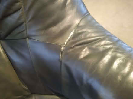 Photo of free Dark Green Leather & Oak Frame Chair (Ash Wharf GU12) #2