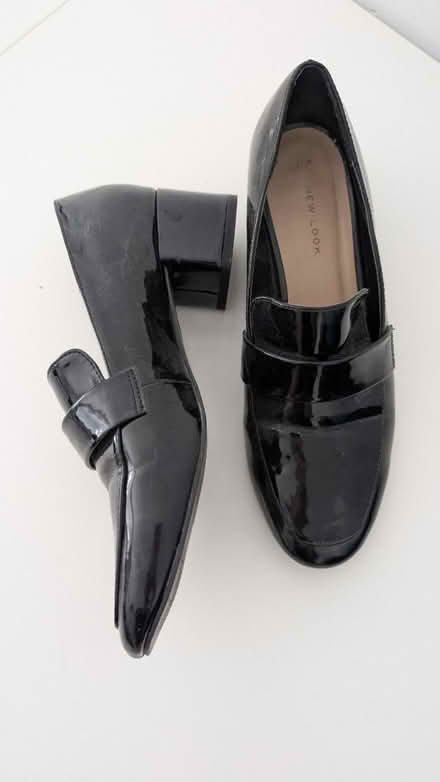 Photo of free Shoes (BN27) #3