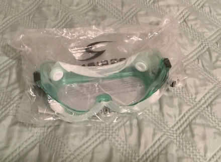 Photo of free New Safety glasses (Near Ten Ten rd and Reliance A) #1
