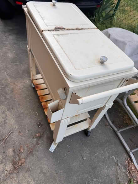 Photo of free Patio Ice box (Woodridge (20018)) #2