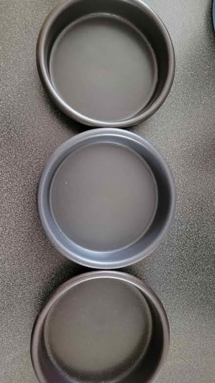 Photo of free 3 tapas circular dishes (Southend, SS1) #1