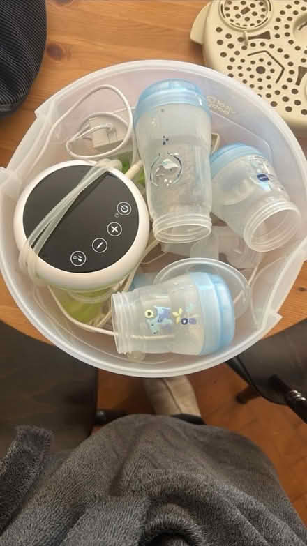 Photo of free Breast pump, bottles and steriliser (Sydenham SE26) #2