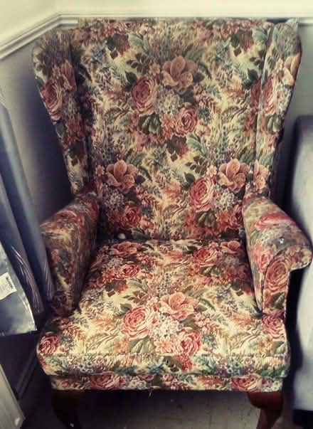 Photo of free Vintage Style Armchair (CT12) #1