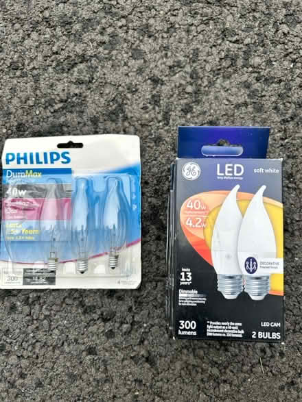 Photo of free Candelabra bulbs (Polo grounds Rd) #1