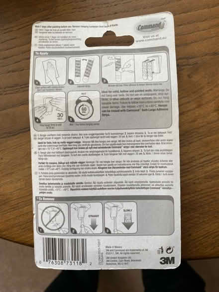 Photo of free A no nails picture hook (Dorking Town Centre RH4) #3