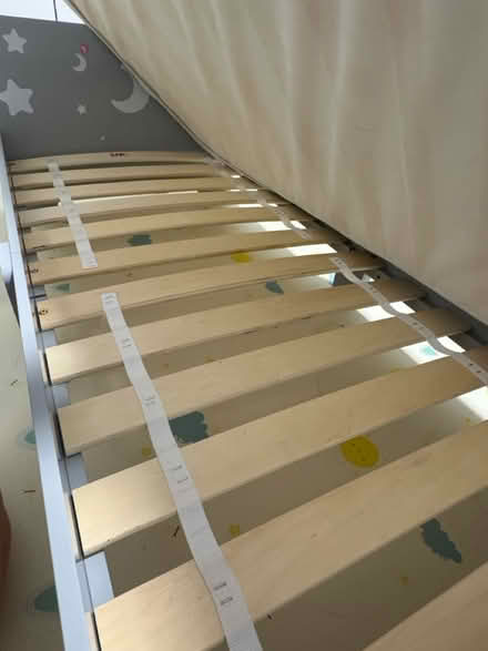 Photo of free Toddle bed with mattress (WF10) #2