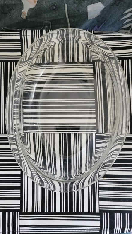 Photo of free Glass dish (Southend, SS1) #1