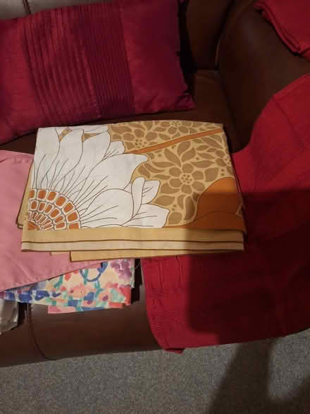 Photo of free Tablecloths and serviettes etc (CT5) #3