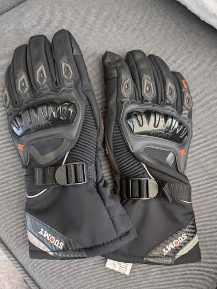 Photo of free Motorcycle gloves (BD10 Eccleshill) #1