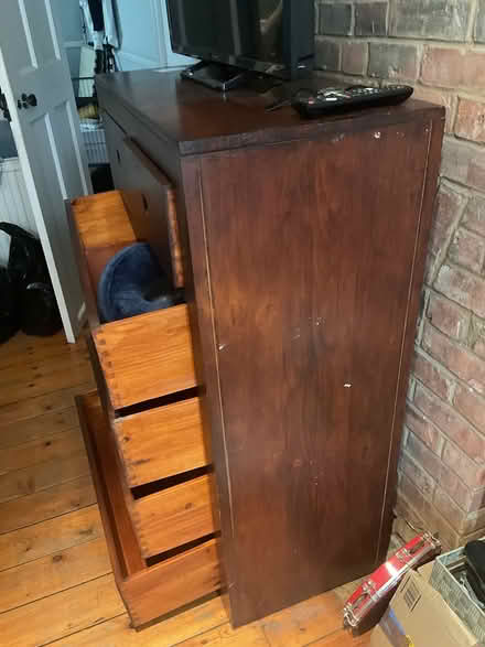 Photo of free Chest of drawers (Egham TW20) #1