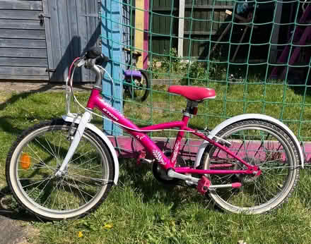 Photo of free Kids Bike 20inch wheel & Helmet (M) (Aigburth L19) #2