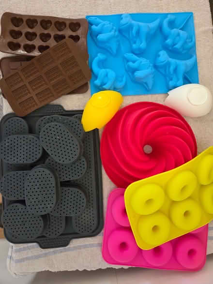 Photo of free silicon forms for baking etc (Westbourne Park W11) #1