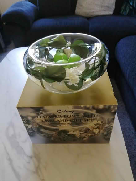 Photo of free Floral bowl with garland (Rogerstone) #1