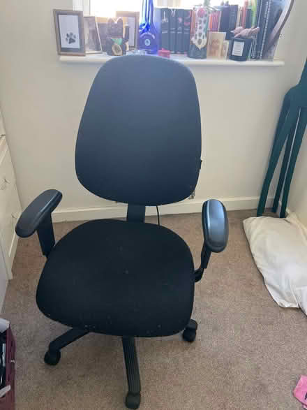 Photo of free Office chair (Wessington) #1
