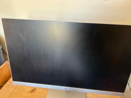 Photo of free HP monitor (Greenhill S8) #1