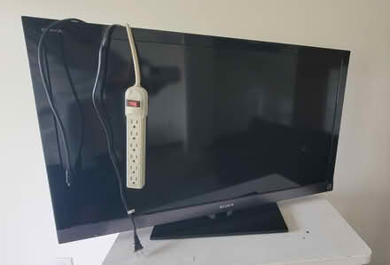 Photo of free 40" Sony Bravia TV (North Myrtle Beach G&T) #1