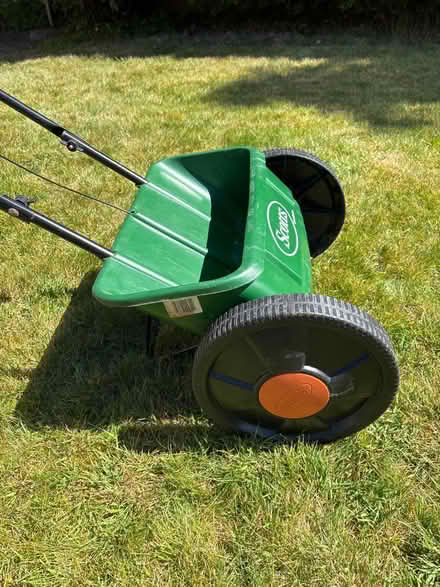 Photo of free seed spreader (Thames Ditton KT7) #2