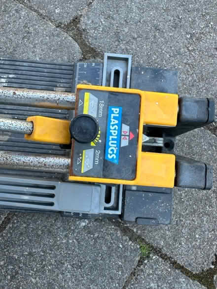 Photo of free Plasplugs Tile Cutter (Yatton BS49) #2