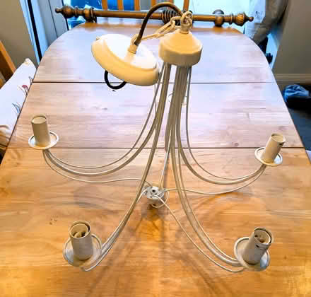 Photo of free ceiling chandelier light (Whitehill SG4) #1