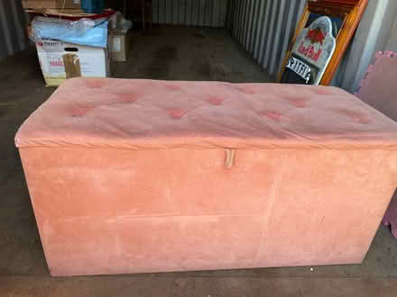 Photo of free Padded ottoman (Thorpe le soken) #1