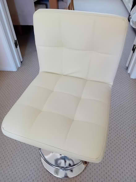 Photo of free 3 Breakfast bar stools (Wickford) #1