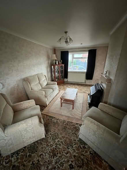 Photo of free Top quality three piece suite (Horspath OX33) #1