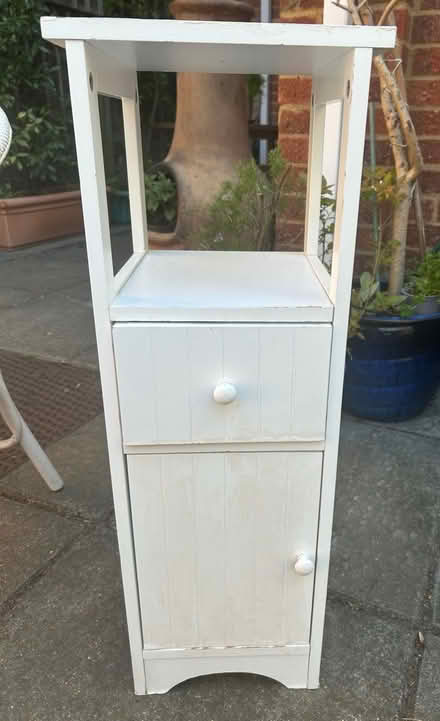 Photo of free chair and cupbaord (Otford) #2