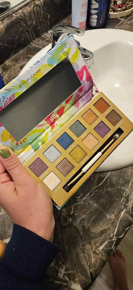 Photo of free New makeup palettes (Downtown DM) #3