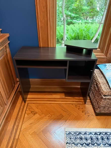 Photo of free Desk (Severna park) #1