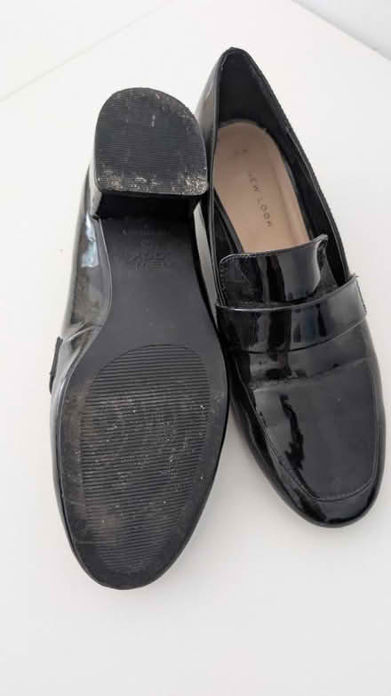 Photo of free Shoes (BN27) #2