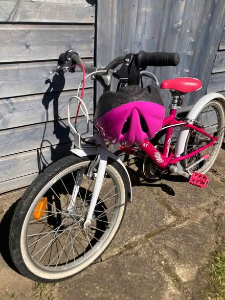 Photo of free Kids Bike 20inch wheel & Helmet (M) (Aigburth L19) #1