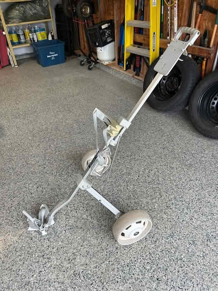Photo of free Golf pull cart (Kanata (Katimavik)) #1