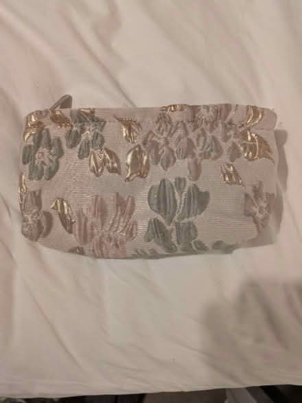 Photo of free Small make up bag (M33) #1