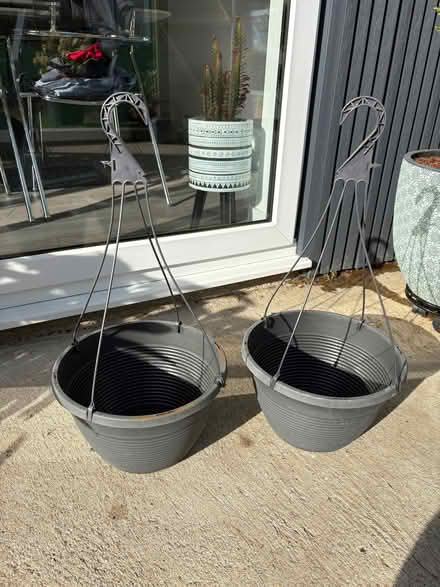 Photo of free 2 medium size plastic hanging baskets (Burgess Hill RH15) #1