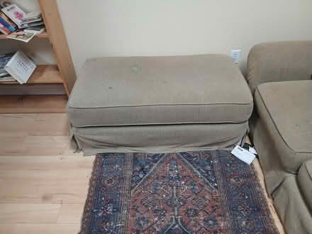 Photo of free Ottoman (Yonge and Sheppard) #1