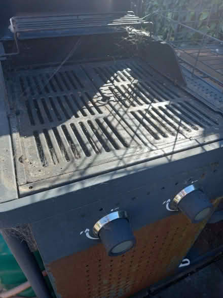 Photo of free BBQ (Shobdon HR6) #1