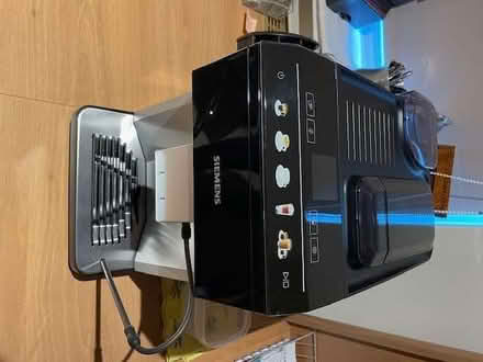 Photo of free Siemens EQ500 bean to cup coffee maker (Didcot OX11) #2