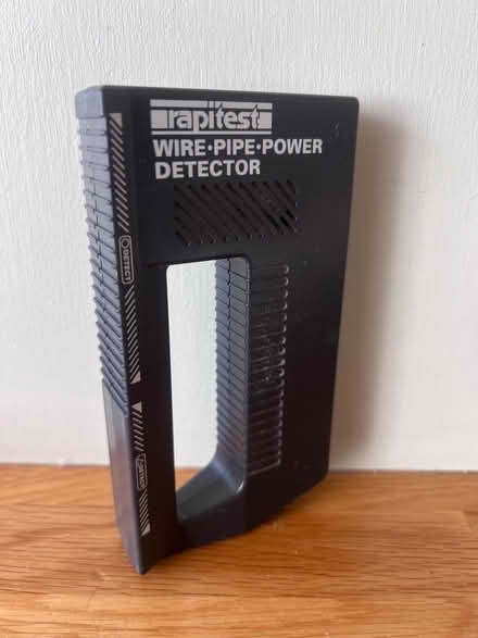Photo of free Wire/pipe/power detector (Harrogate HG2) #2