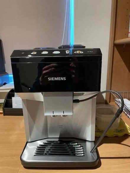 Photo of free Siemens EQ500 bean to cup coffee maker (Didcot OX11) #1