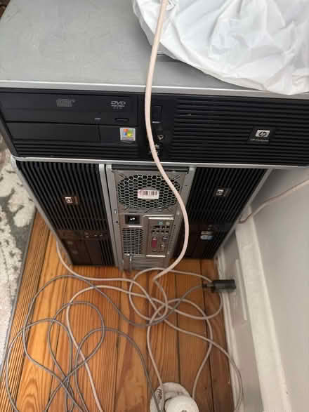Photo of free 4 old PCs (Wilmington, DE) #1