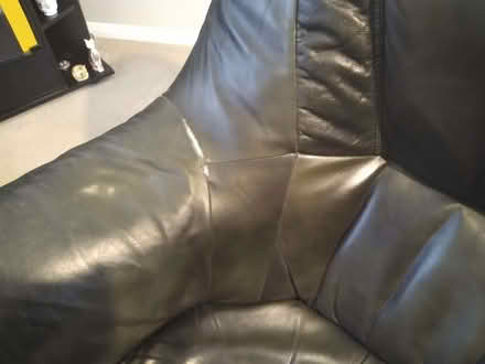 Photo of free Dark Green Leather & Oak Frame Chair (Ash Wharf GU12) #1