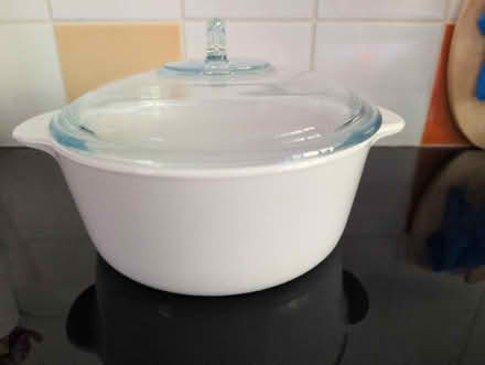 Photo of free Pyrex casserole dish (Eastcote HA5) #1