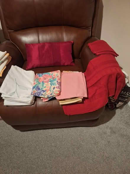 Photo of free Tablecloths and serviettes etc (CT5) #2