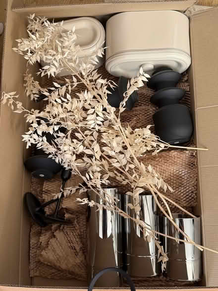 Photo of free Deco items (The Cliff M7) #4