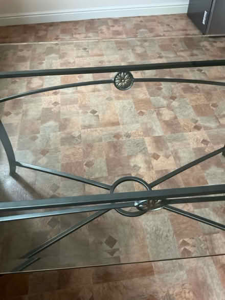 Photo of free Glass table and 6 chairs (WA13) #3