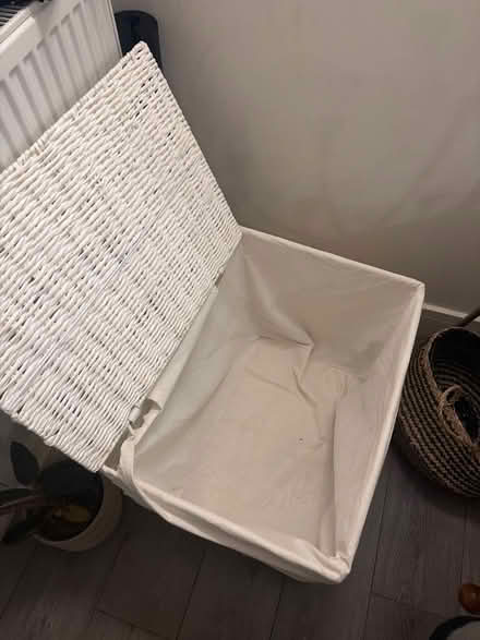 Photo of free White box (Hackney Central E8) #2